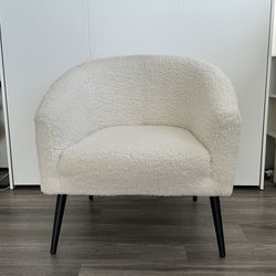 Ivory Bouclé Accent Chair – Modern Minimal