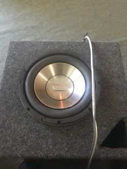 Infinity 10” speaker & Boss 1100 amp