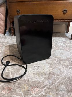 Frigidaire mini refrigerator