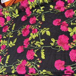 Mesh In Boarderd Fabric 