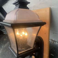 Wall Lamp / Lantern Outdoor  Trans Globe / Metal and Glass Vintage.  11 W x 14 D x 31 H 