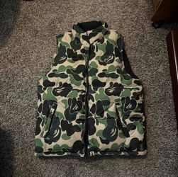 Babe reversible abc camo puffer vest, size M