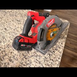 Milwaukee circular Saw 