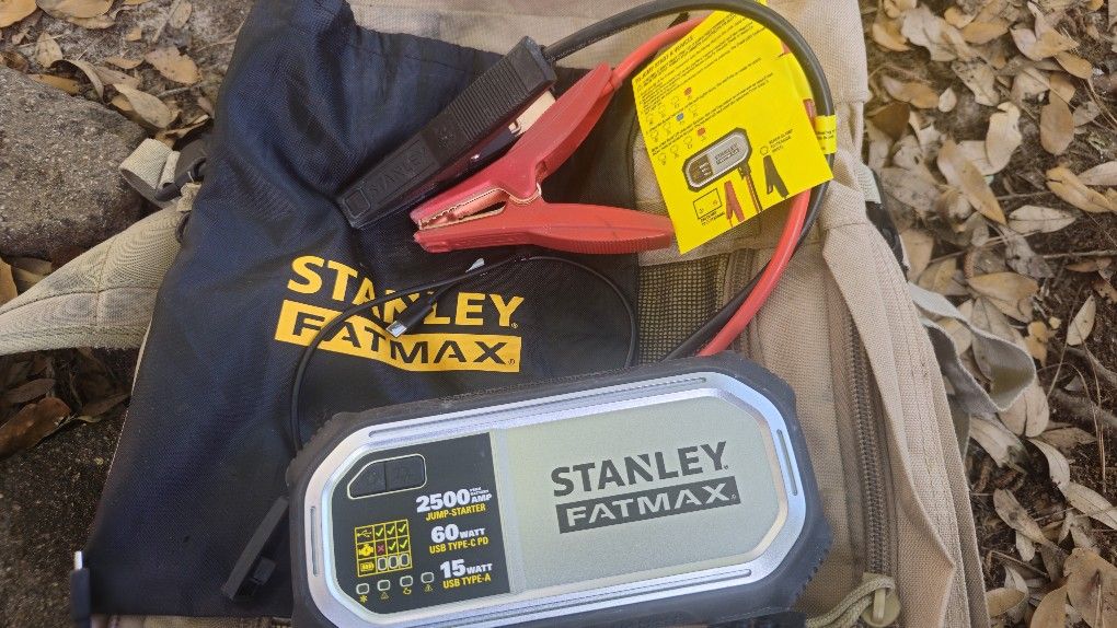 Brand New Stanley Fatmax 2500A Jumpbox