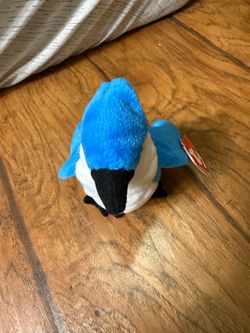 This is Rocket the Blue Jay, a retired vintage plush toy from the Ty Original Beanie Babies Collection Smoke free home