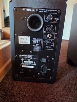 Yamaha HS5 Powered Studio Monitor Speaker + HS8S 8-Inch Powered Studio Subwoofer.