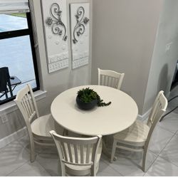 Brand New Breakfast Nook Table Set