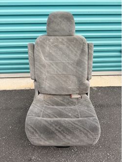 honda odyssey models 2003-2010 2nd row seat