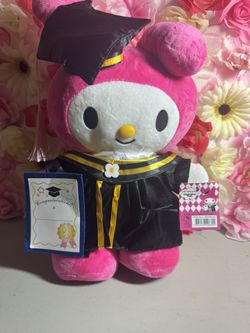 MyMelody Graduation Plushie/Peluches