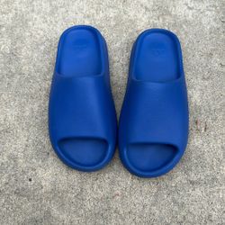 Yeezy Slide Azure Size 10