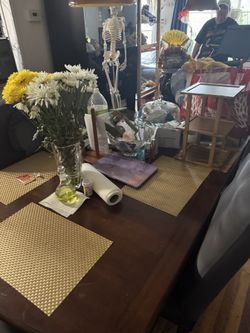 Dinning set and black cabinet