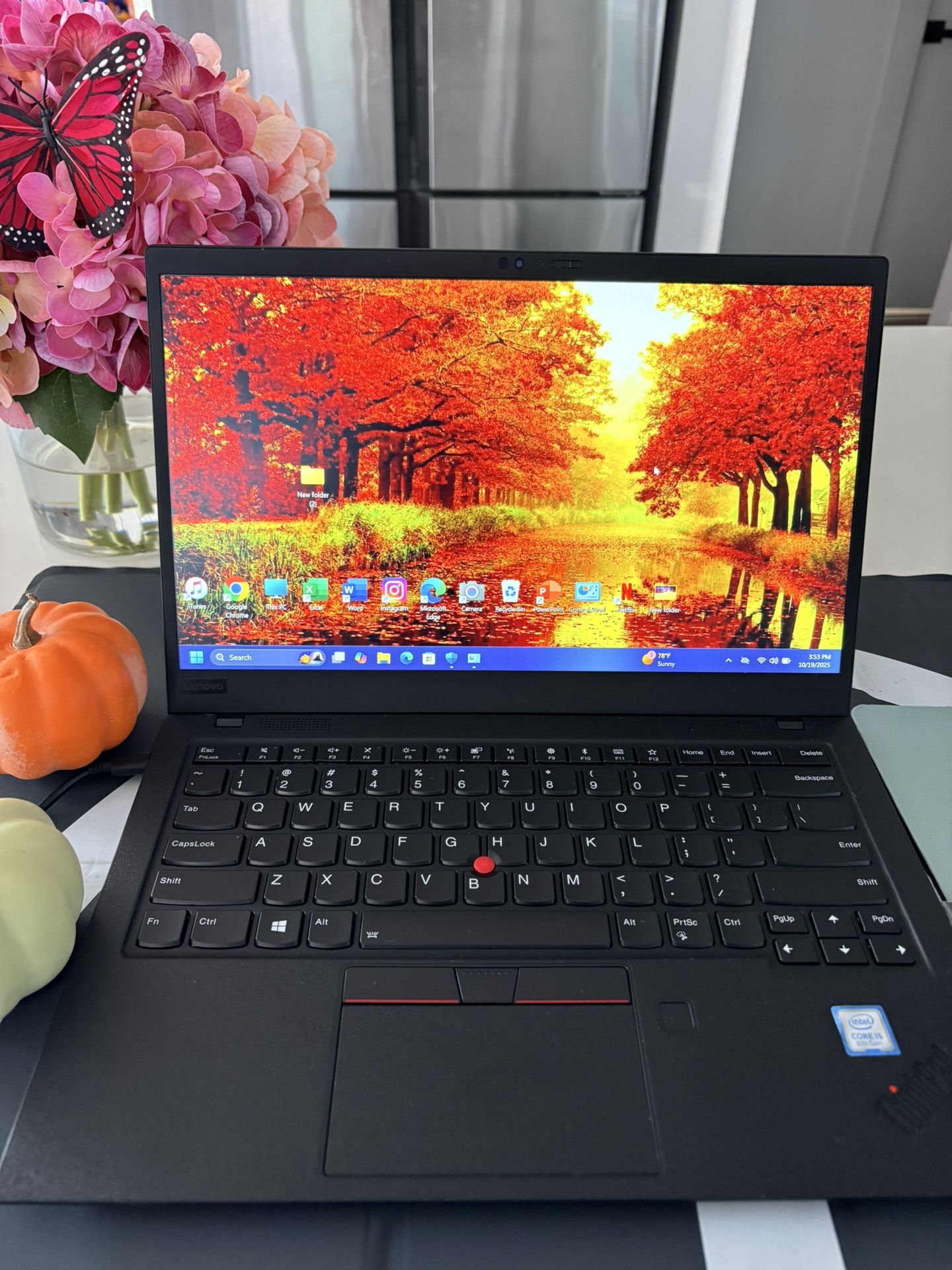 LENOVO THINKPAD FM - X1 CARBON  7TH LENOVO mt 20QE_ BU _ i5-8365U-CPU GRAPHICS CARD - INTEL UHD GRAPHICS 620  WINDOWS 11 PRO FULLY LOADED 