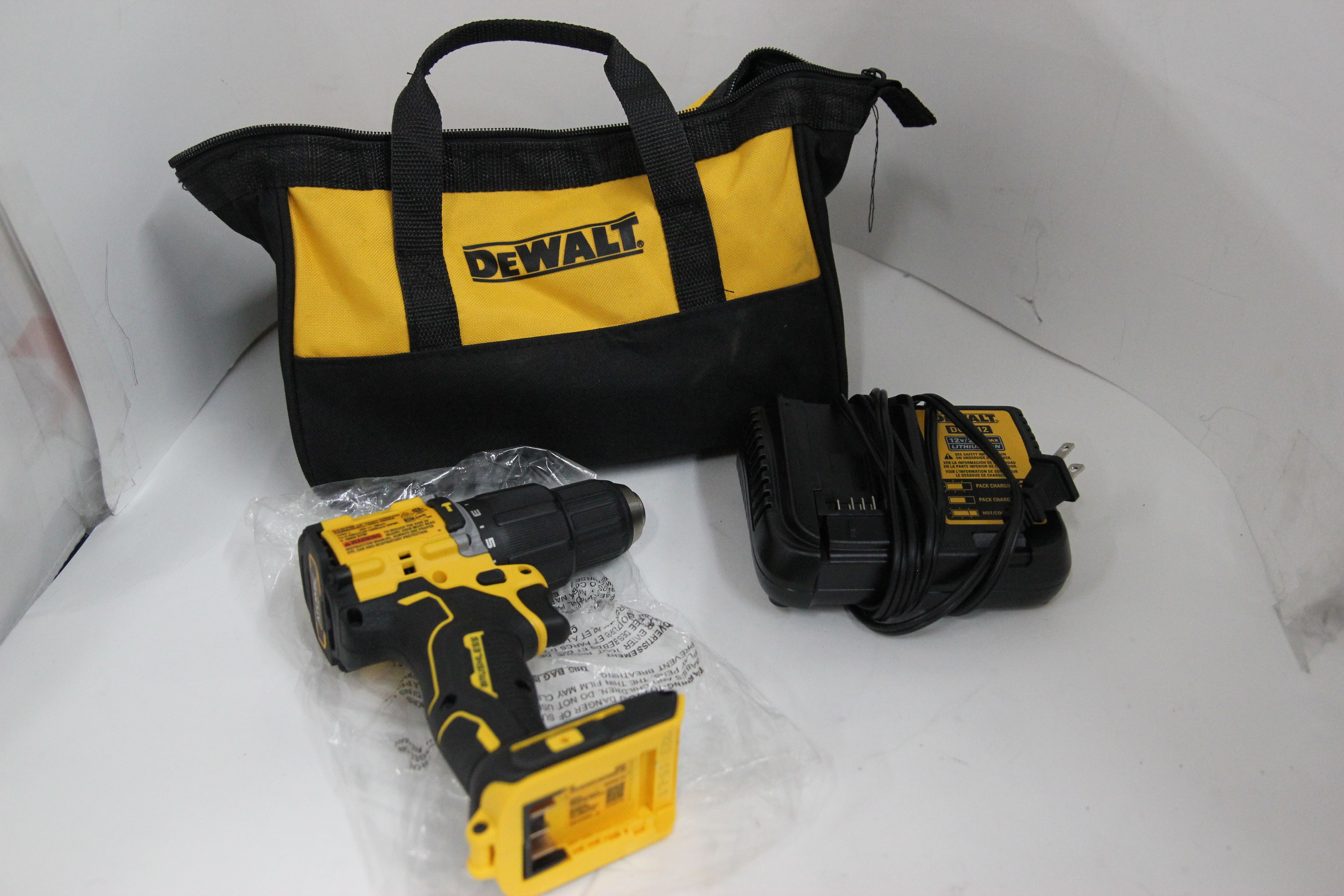 DEWALT DCD799 ATOMIC 20-Volt MAX Brushless 1/2” Hammer Drill W/Charger & Bag (No Battery)