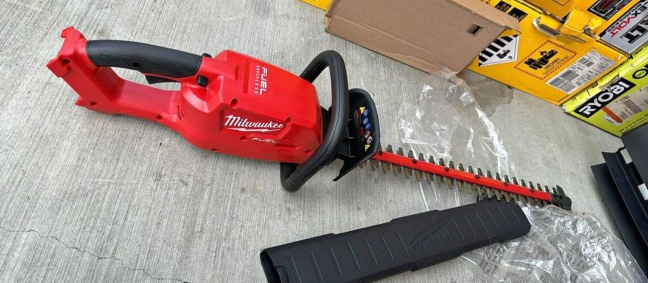 Milwaukee M18 Hedger Tool Only 
