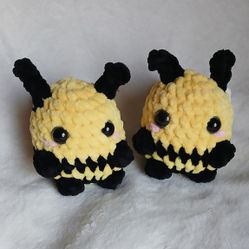 Sitting Bee Amigurumi Plush