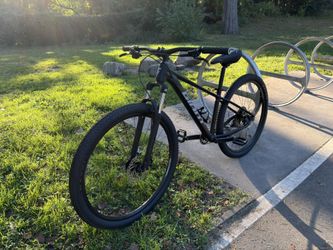 Giant Talon 4 2025 Size Small, Upgraded Parts