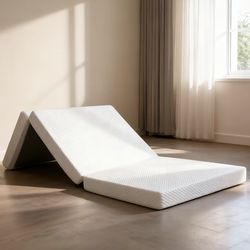 4” thick queen foldable Mattress - queen brand new