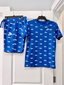 NIKE Youth XL