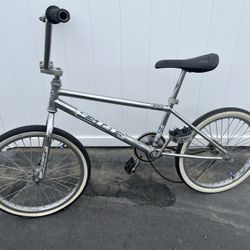 Old School ELF BMX In Good Condition As Is (20 Inch)