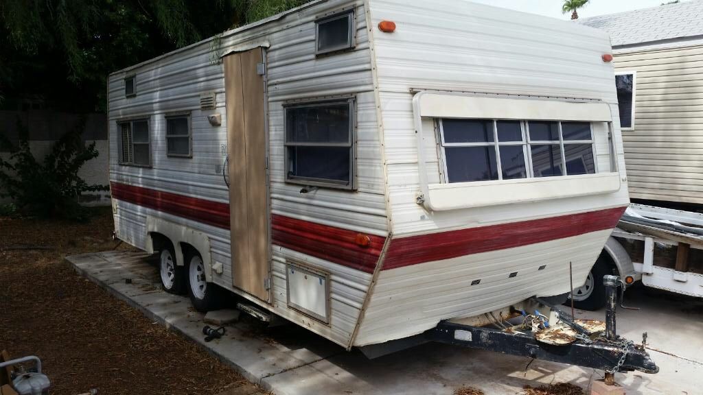 Skyline Weekender 1984 18ft Camper/Trailer Fixer upper