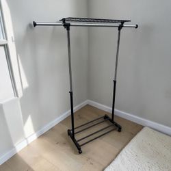 Rolling Adjustable Height Garment Clothes Rack! Good condition