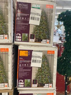 Home Decorators 7.5 ft Smart Grand Duchess Twinkling Pre-Lit Tree