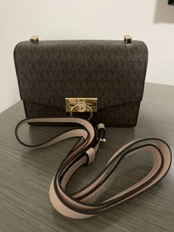 New Authentic Michael Kors Hendrix Extra Small Crossbody Bag 