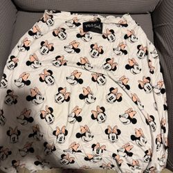 Kate Spade Diaper Bag And Minnie Mouse Breastfeeding Cover 