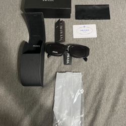 Prada Sunglasses PR17WS Black/ Dark Grey Lense