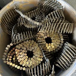 5 gallon bucket of roofing nails