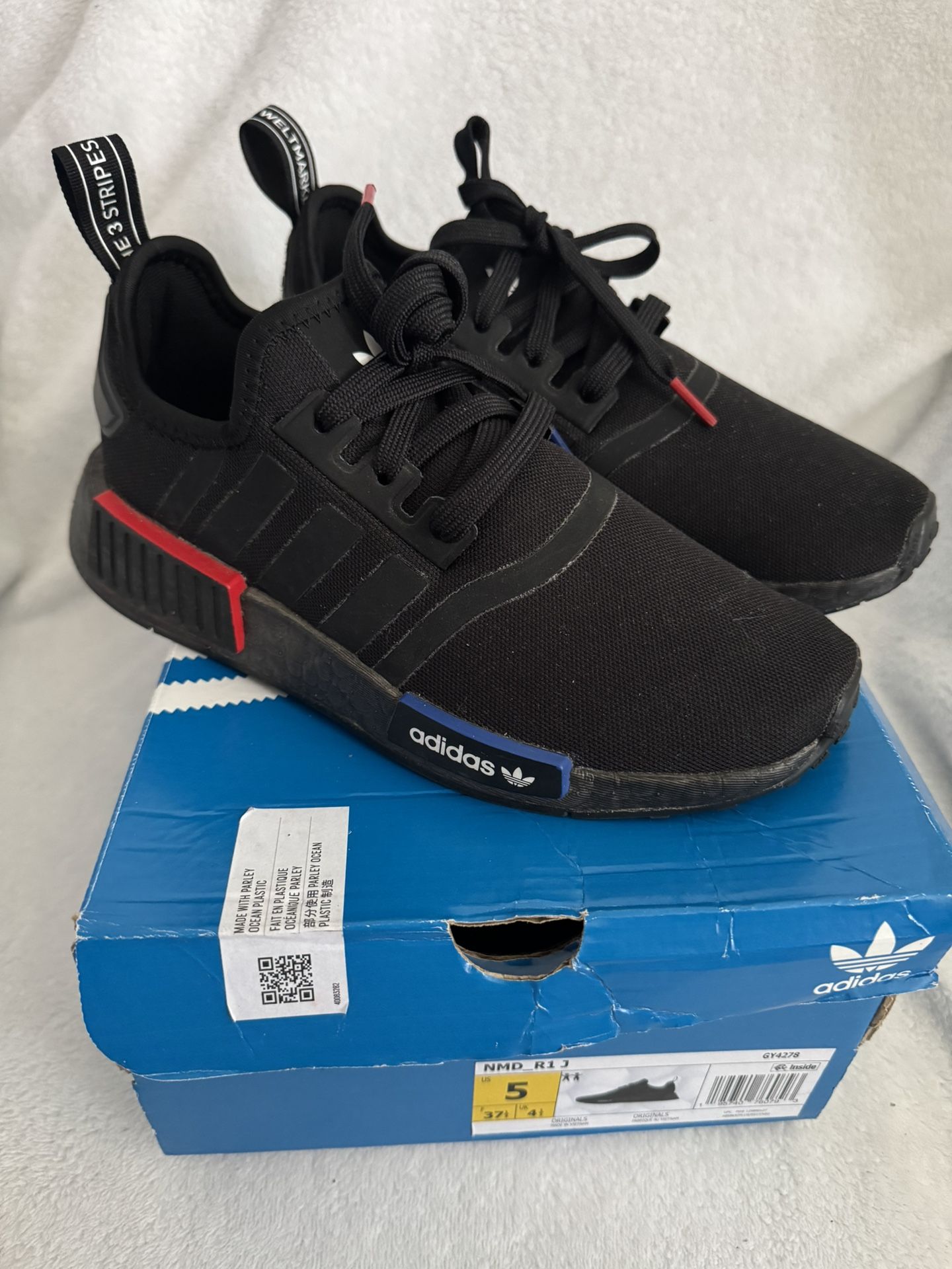 Adidas Running Shoes 