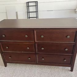 6 Drawers Wood Dresser, Solid Wood Chest of Drawers, 6 Drawer Storage Dresser for Bedroom(Caramel )