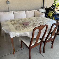 Solid Wood Dining Table with 6 Chairs – Classic Vintage Style