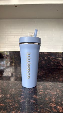 Lululemon stainless steel tumbler