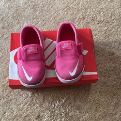 Nike Toki Slipon