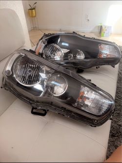 Mitsubishi Headlight Assembly