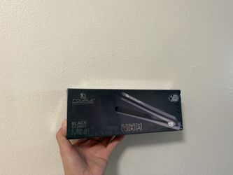 Black Mini Straightener