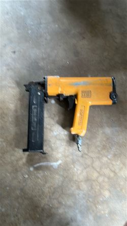 Floor Nailer pneumatic