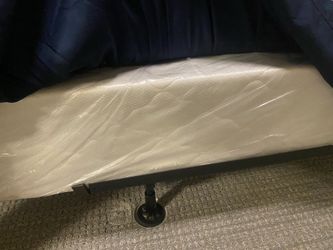 Full Size Mattress And Box 