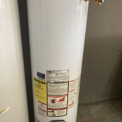 Whirlpool Water Heater 30 Galllon
