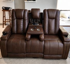 $750 — PRICED TO SELL! 2-Piece Sectional Power Reclining Set | 4 Recliners | Bluetooth | USB