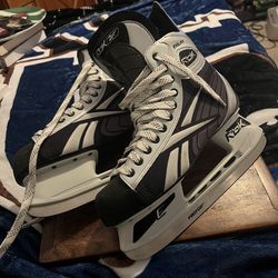 MINT Reebok FitLite gHockey Skates - Size 9 (Fits Shoe Size 10.5)