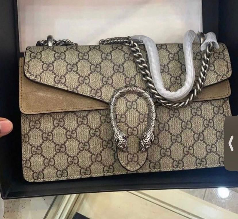 Gucci Supreme  Bag 