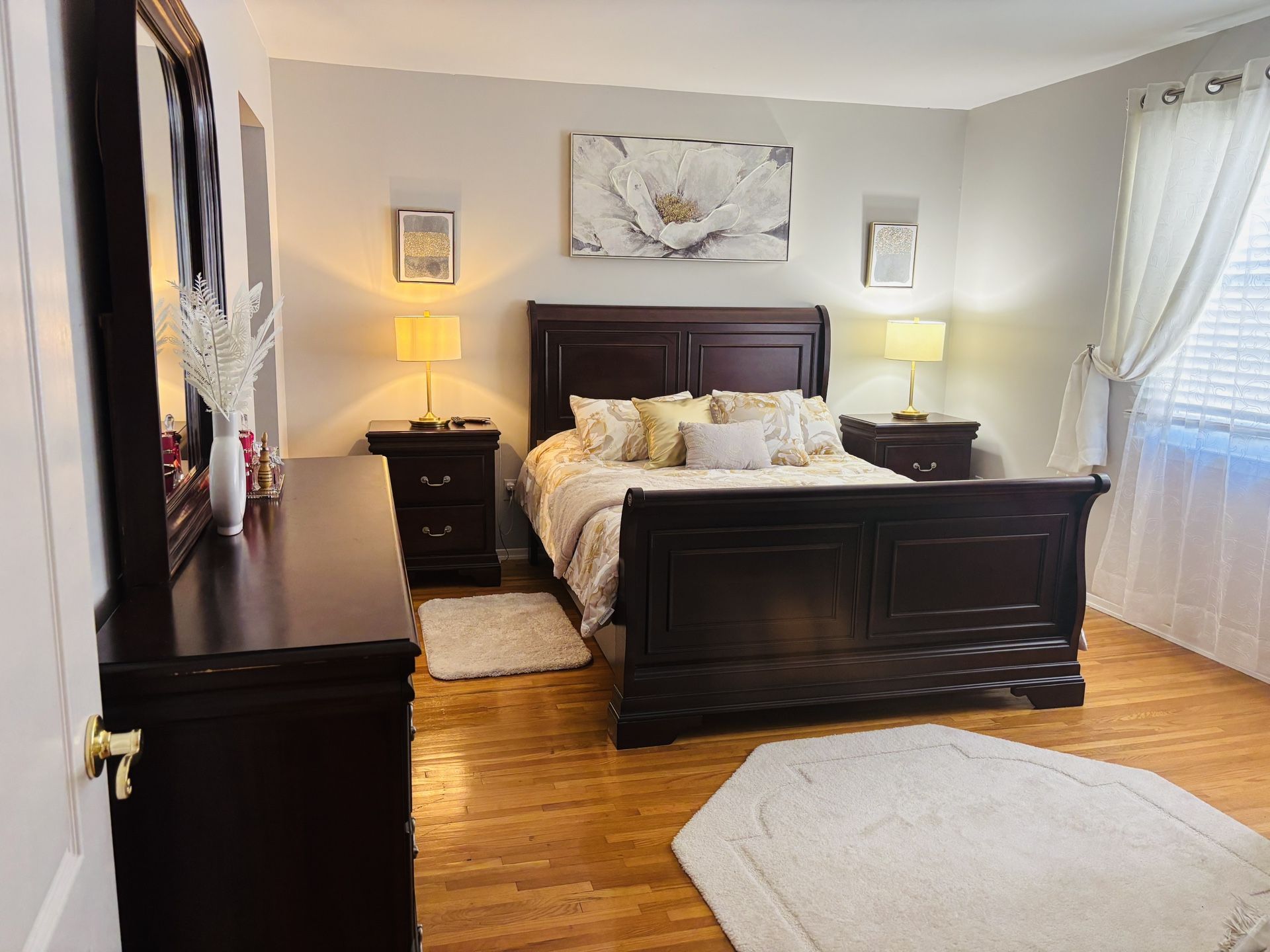 Entire Bedroom For Sale Queen frame
