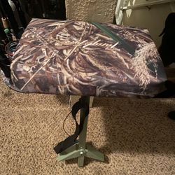 Tanglefree Puddle Stool
