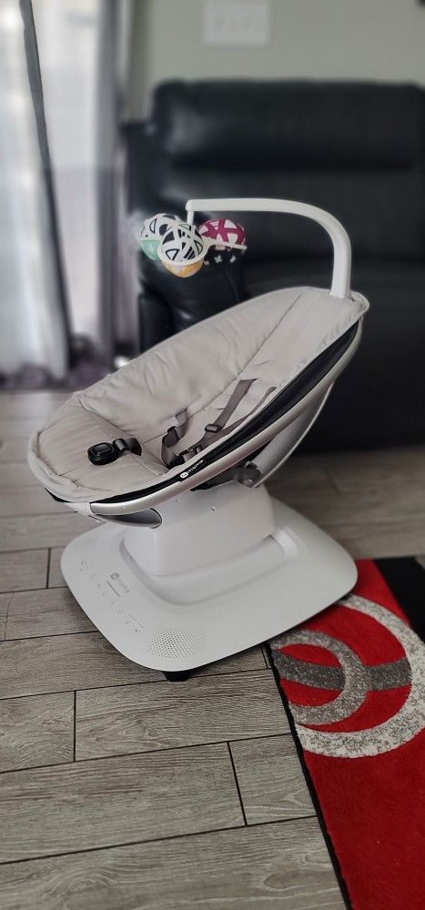 Mamaroo 4moms