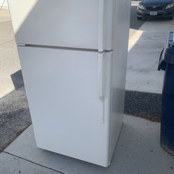 Refrigerator works good