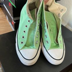 Converse Size 4 ( 6 Women )
