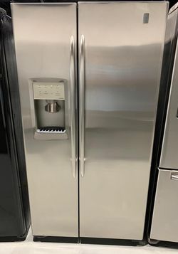 GE Side-by-Side Stainless Steel Refrigerator Fridge
