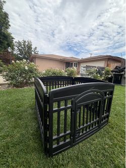 Pet cage with door 40$$ like new delivery available